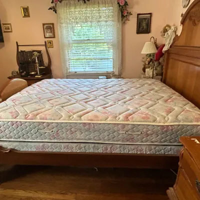 Lexington Furniture Victorian Sampler Mansion Bed