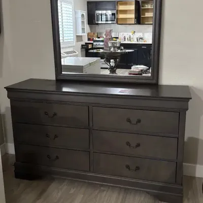 Dresser