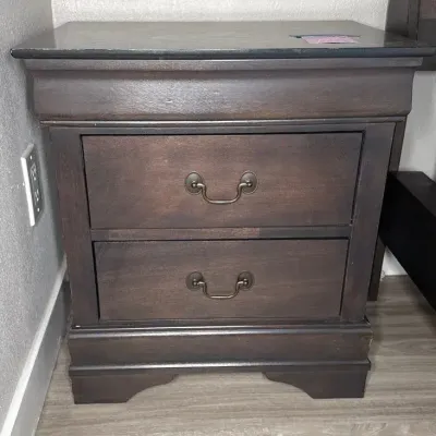 Wooden 2 Drawer Nightstand 21.5x16x24