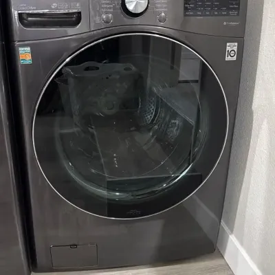 LG Front Load Washer 27x27.5x39
