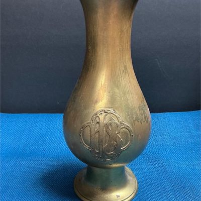 Sale Photo Thumbnail #31: Lot # : 38 - Heavy Vintage Ecclesiastical Brass Altar Vase
