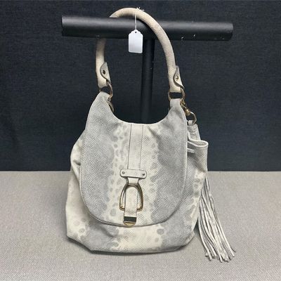 Sale Photo Thumbnail #100: Lot # : 111 - Genuine Leather Snakeskin-Patterned Bucket Bag
