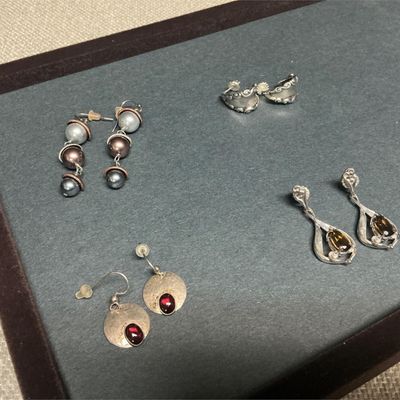 Sale Photo Thumbnail #124: earrings