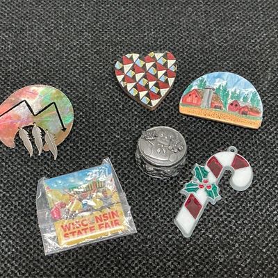Sale Photo Thumbnail #139: variety of pins