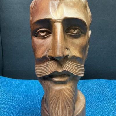 Sale Photo Thumbnail #61: Lot # : 68 - Carved Wooded Head
