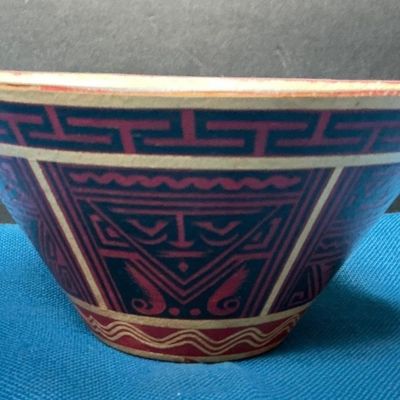 Sale Photo Thumbnail #67: Lot # : 74 - Large Bowl with Faces
