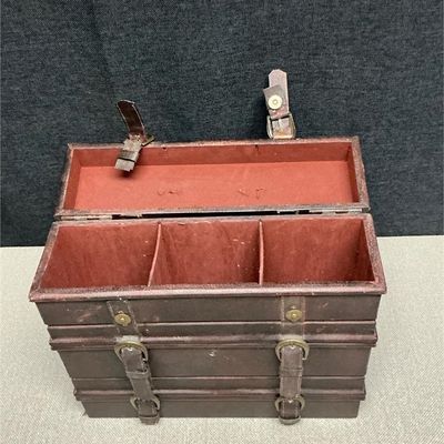 Sale Photo Thumbnail #34: Lot # : 41 - Vintage Divided Carrying Case with Buckle Straps
