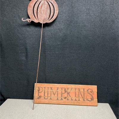 Sale Photo Thumbnail #37: Pumpkin Signs