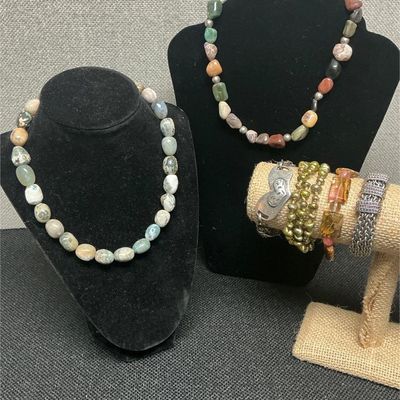 Sale Photo Thumbnail #143: jewelry