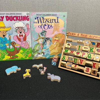Sale Photo Thumbnail #168: Lot # : 189 - Vintage Children’s Toys & Coloring Books
