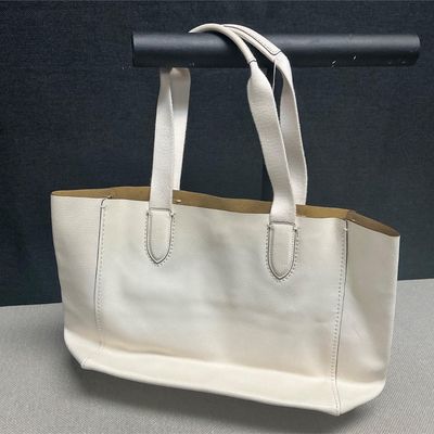Sale Photo Thumbnail #98: White COACH tote/purse