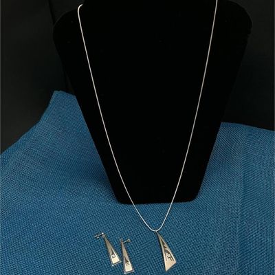 Sale Photo Thumbnail #55: Lot # : 62 - Silver Necklace and Earrings
