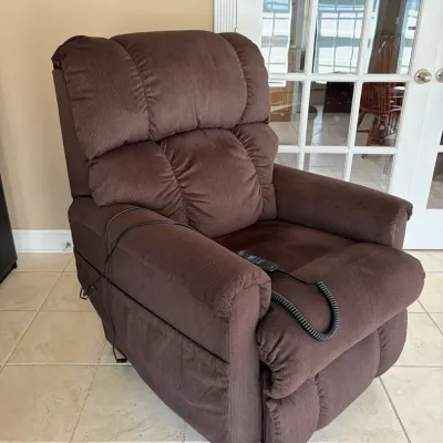 Sale Photo Thumbnail #89: La-Z-Boy Power Recliner – Brown Upholstery – Tested & Working