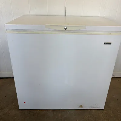 Sale Photo Thumbnail #65: Kenmore Chest Freezer Model 253.16702101 – 9.0 Cu. Ft.