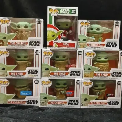 STAR WARS Funko POP! The Child, Grogu & Christmas Yoda Figures, Set of 9