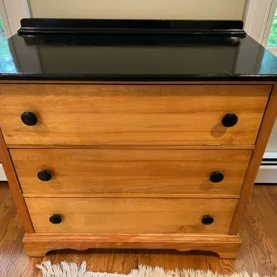 Chest Of Drawers With Painted Top And Knobs 