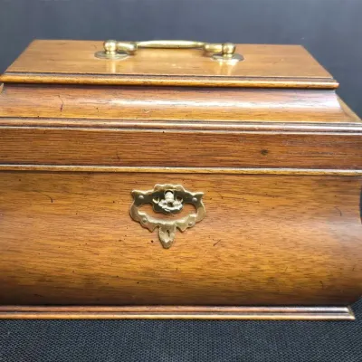 Henkel Harris Vintage Wooden Tea Caddy Box