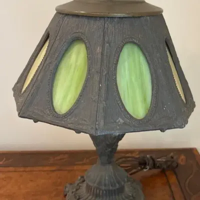 Vintage Slag Stained Glass Boudoir Lamp W/Metal Base 