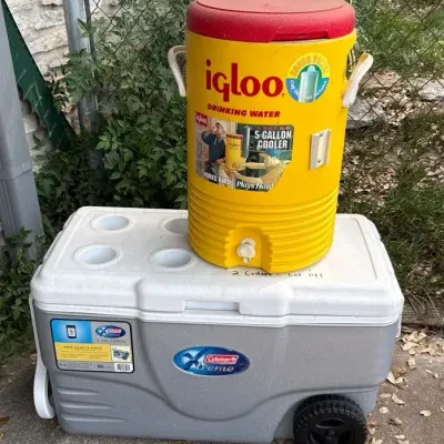 Igloo Drink Cooler and Coleman Rolling Ice Chest with Cupholders