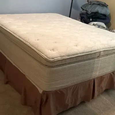 Sealy Queen Pillow-top Mattress, Box Spring and Metal Frame- All in Excellent Clean Condition 