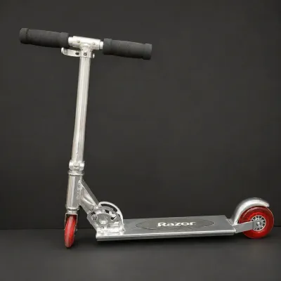 RAZOR KICK SCOOTER 