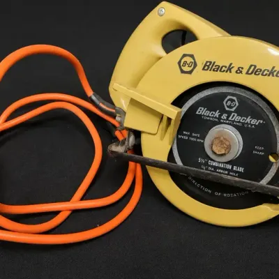 BLACK & DECKER VINTAGE POWER SAW
