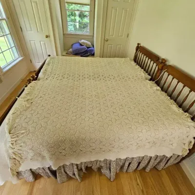 (2) Knitted Bed Spreads