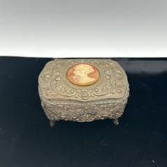Sale Photo Thumbnail #224