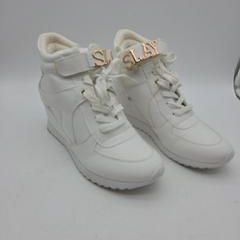 Sale Photo Thumbnail #299