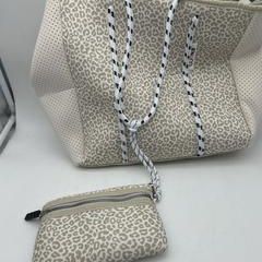 Sale Photo Thumbnail #685
