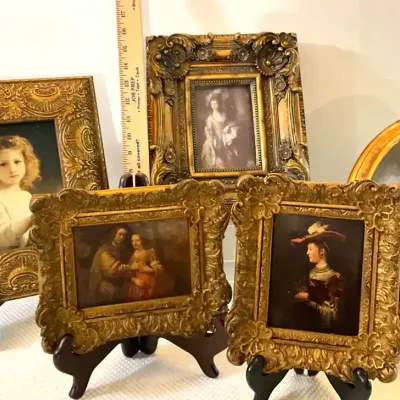 Oval Convex Hand Painted Picture And 4 Prints in Nice Frames with Vintage Themes 