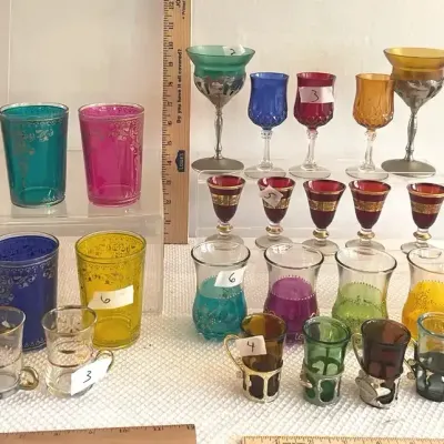 Beautiful Colored Glassware, Multinational