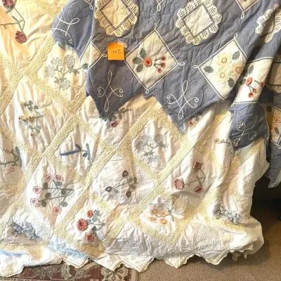 Very Cute Queen Size Vintage Quilts With Applied Lace  And Applied Crochet Flowers