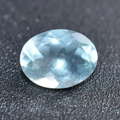 0.9ct Oval Aquamarine