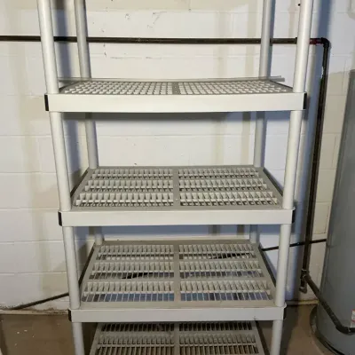 Plastic Shelf (24 x 36 x 72) (B4)