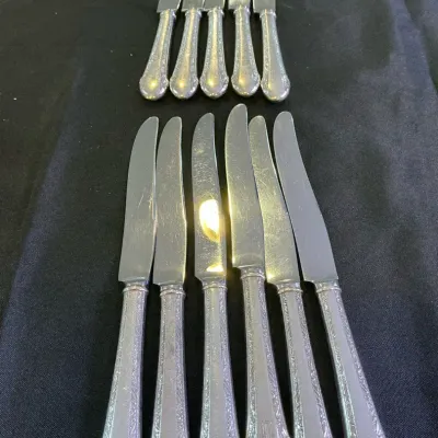 (11) Sterling Silver Alvin Chased Romantique Pattern Sterling Handle Knives 