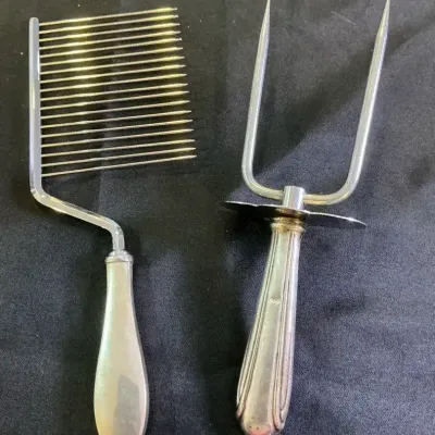 Sterling Silver Handle Cake Breaker And Meat Holder 