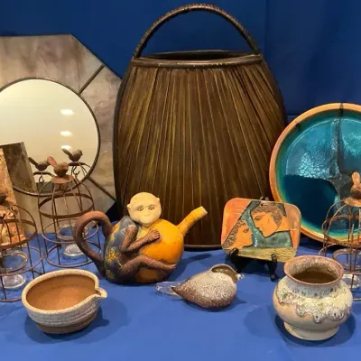 Mixed Earthy Decor 