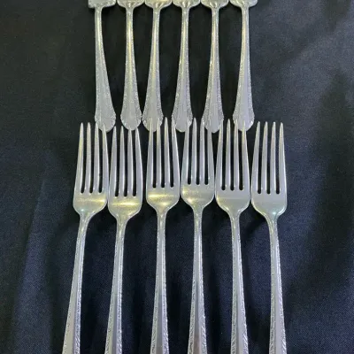 (12) Sterling Silver Alvin Chased Romantique Pattern Dinner Forks (550g)