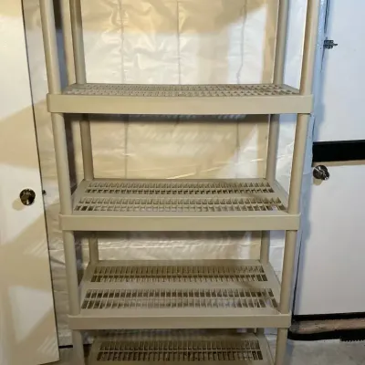 Plastic Shelf (18 x 36 x 72) (B2)
