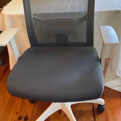 Staples Adjustable Office Chair