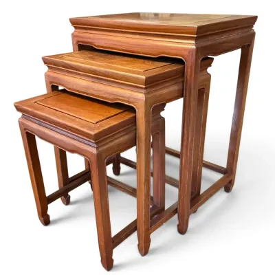 Nesting Table (13.75 x 20 x 26 Largest)