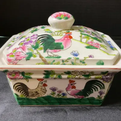 Chinese Famille Rose Porcelain Covered Dish Hand Painted Floral Rooster Scene
