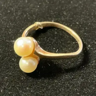10k Gold Pearl Ring (1.88 Grams) (Size 5)