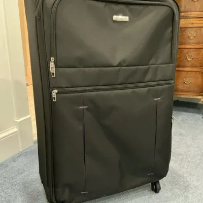 Samsonite Luggage (11 x 20 x 32)