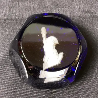 Baccarat Cobalt Glass Statue Of Liberty Paperweight 