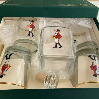 Fox Gold Rimmed Bar Set
