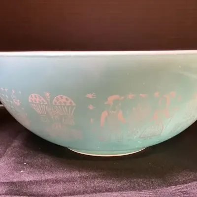 Pyrex Amish Butterprint Cinderella Mixing Bowls  