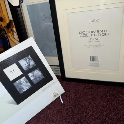 O19 - Photo Frames