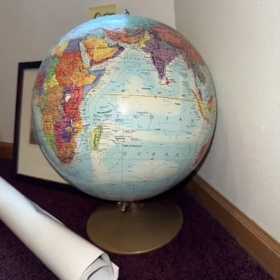 O20 - Globe, Poster, Wall Art